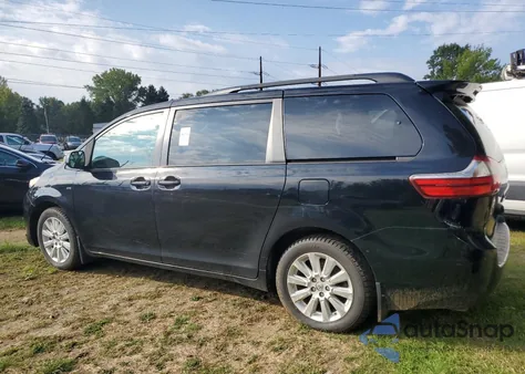 2016 Toyota Sienna Le z USA, uszkodzony, nr VIN 5TDJK3DC3GS139616